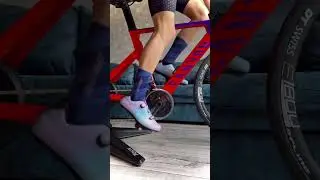 Cycling shoes look great with various socks, versatile, fashionable, and durable #cycling #shorts