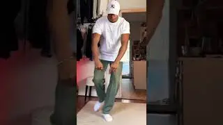 Clown Walk be like, put some more speed to it! 🫡😎😁 have a nice day! #clownwalk #footwork