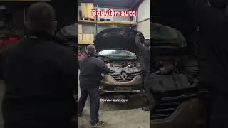 Renault M&eacute;gane 4 Un d&eacute;montage rapide pour avoir les pi&egrave;ces en stock #automobile  #tutto #demontage