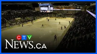 New Year&rsquo;s tradition plays out on ice in Nova Scotia