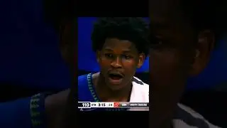 Ridiculous courtside moment😂