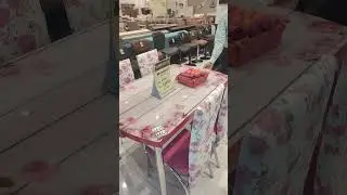 Adjustable dining table