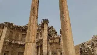 Jerash colonnaded street and nymphaeum