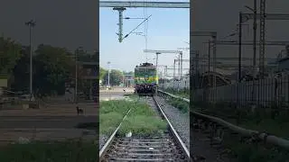 WAG-9 Electric Loco in Shutdown Mode | Silent Power of Indian Railways#railwaycontent #ytshorts #job