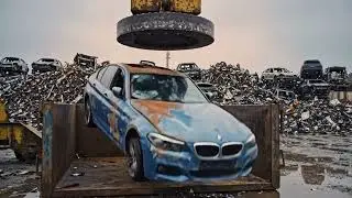Real Scrap Yard Lifting &ndash; Magnet Arm Moving Massive Metal