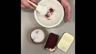 How to cook with saffron