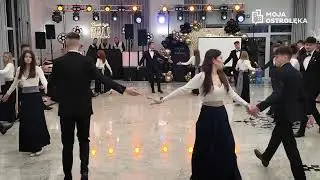 Studniówka w ZSZ nr 1 w Ostrołęce - polonez