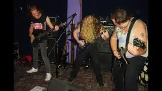 Play STANDING Up - Thrash Metal Guitar Lesson