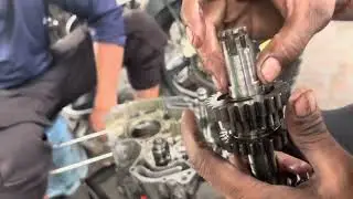 TVS Apache 160 cc ￼ gearbox fitting karana