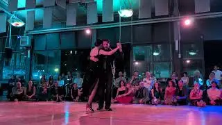 Demetrio Scafaria y  Nana Urigaeva  -   