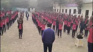 श्री शिवाजीराव मोघे विधालंय कुरळी ता. उमरखेड जि. यवतमाळ येथील विध्यार्थी कवायत करताना 