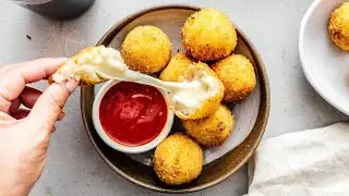 New majedar potato cheese ball recipe by cooking with rameen try jarur Karen Maza ajayega 