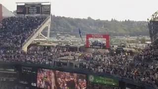 Seattle Seahawks 12th Man Fan Experience - 2012 vs Cowboys