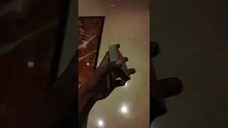 corridors of Marriott Hyderabad doing #cardistry #mrkev #marriott