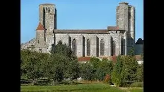 The Southwestern French town of La Romieu: A Story of Cats and Plague