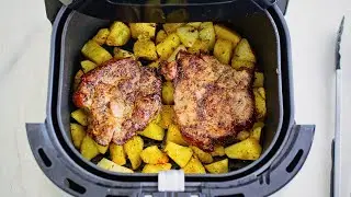 Cum să faci ceafă de porc suculentă 🥩 și cartofi aurii la air fryer – trucuri și rețetă pas cu pas