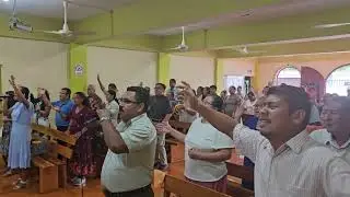 Lucas 24 :52  Ellos después de haberle adorado , volvieron a Jerusalén con gran gozo.