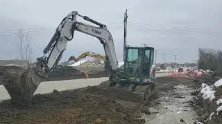 2019 BOBCAT E85 For Sale