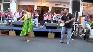 Pekelo Cosma with Ola Hou & dancers 