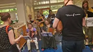 Zaterdagcursus mei 2025- eindpresentaties door de beginnersgroepen trekharmonica & doedelzak