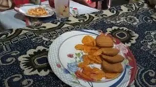 Try Local Pakistani snacks 😋😋🥨 #food 