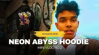 How to Style an Oversized Graphic Hoodie | Streetwear Vlog 🎬