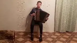 «Синий платочек», «Яблочко»