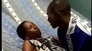 Dore ubusambanyi bakoze bihishe bakaza kwisanga hanze