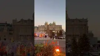 Monte-Carlo Monaco: Holiday Glamour at Monte Carlo&rsquo;s Casino Square