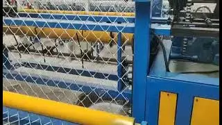GST full auto cyclone diamond wire mesh fence making machine working 25mm to 100mm hole size