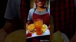 Crispy chicken burger 🍔😋#trending#viral#shorts#burger#chicken#recipe#food#kfc#style#cooking#foodie