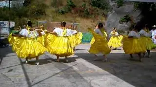 Ballet folklórico xochiquetzal-amarillas y alingo