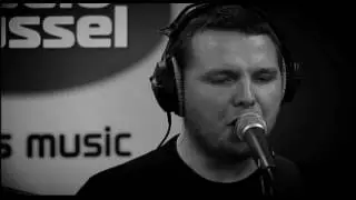 The Maple Room - Plastic Humans (live @ studio brussel 2010)