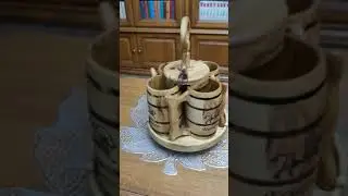 Подарочный набор пивных кружек из акации. A gift set of beer mugs from acacia