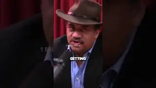 Neil deGrasse Tyson is Explaining How to Measure Your Head Size with this Trick #shorts