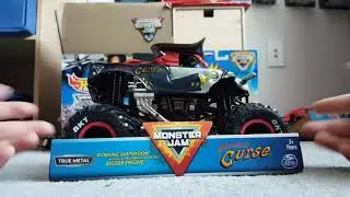 Spin Master Monster Jam 1:24 Scale Pirates Curse Unboxing and Review!!