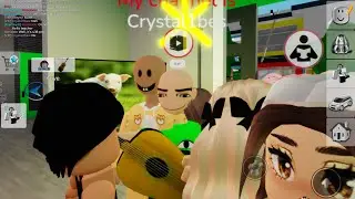 Hanging out with fans on a Sunday 