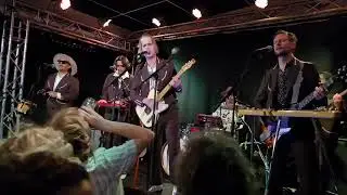 Chuck Prophet & His Cumbia Shoes 