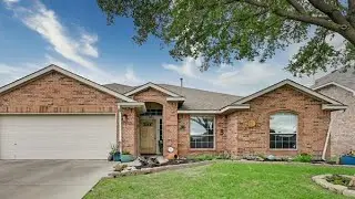 941 Virginia Lane, Saginaw, TX Presented by Tracey Serrell.