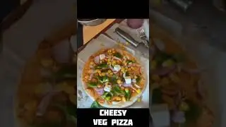 High on Cheesy Veg Pizza 🍕😋👍