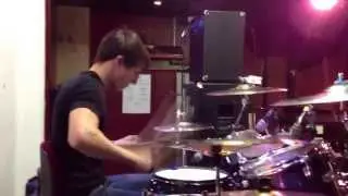 Elliot Wilkins (terakai) warming up/soundcheck