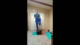 Ejercicios de piernas con pesas de arena o tobilleras