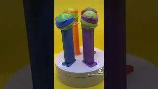Teenage mutant ninja turtles Pez set