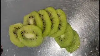 Kiwi fruit cutting skills || For Salad and Eating || Healthy fruit cutting #fruit #cuttingskills 