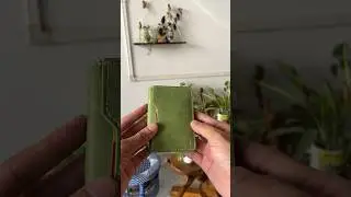 Waywen Bright Forest Compact #wallet #edc #compact #premium #veganleather #aesthetic #unboxing #asmr