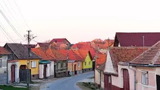 Jina, Rom&acirc;nia - Satul Secret din Inima Munților! Te va Uimi ce Am Găsit Aici!