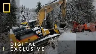 Will This 35-Tonne Truck Survive A Steep Hill? | Ice Road Rescue | National Geographic UK