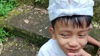 30 Minutes Walking with a Toddler to Ulun Danu Tamblingan | Bali Sacred Lake