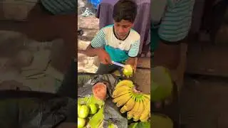 13 year&rsquo;s kid selling Guava & Helping his family 🙏🏻 | अमरूद | Pyara Fruit |street food|food vlogs