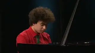 Alejandro González Gerwig plays  Mendelssohn's Rondo Capriccioso Op.14 Bechstein Wettbewerb 2022